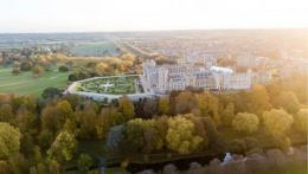 Windsor Castle, Stonehenge & Oxford - including all entrances