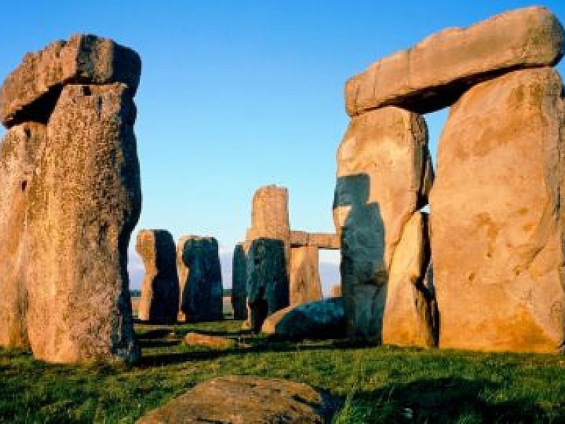 Windsor, Stonehenge & Bath (Spanish) – Stonehenge entry only