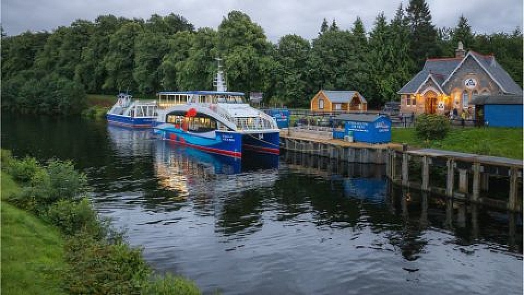 Loch Ness Explorer Day Tour from Edinburgh