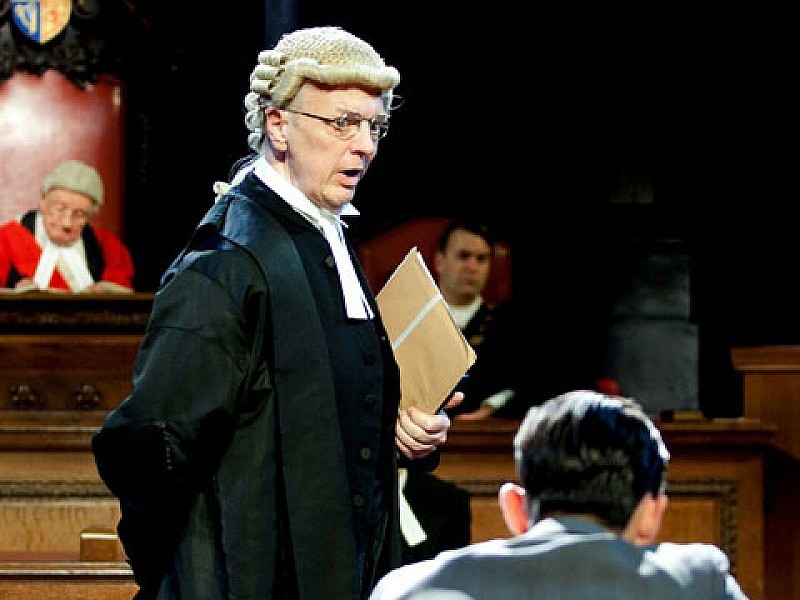 Witness for the Prosecution / Åklagarens vittne i London