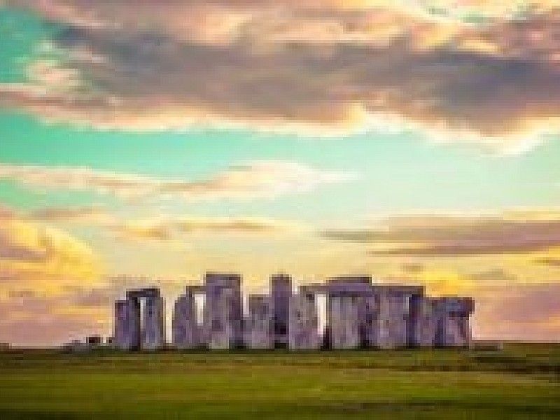 Stonehenge and Bath with Bridgerton Walking Tour