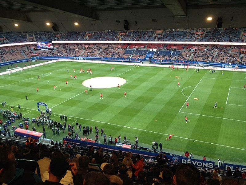 Paris Saint-Germain v FC Barcelona