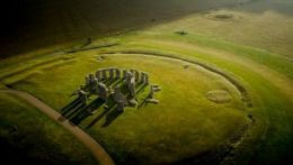 Windsor Castle, Stonehenge & Bath - including all entry tickets