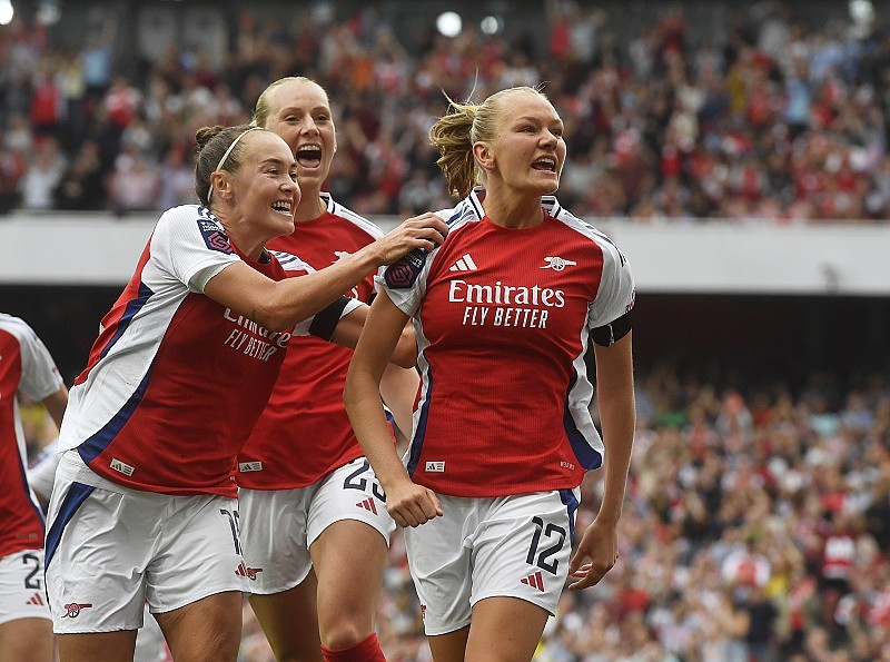 Arsenal Women v Manchester City Women
