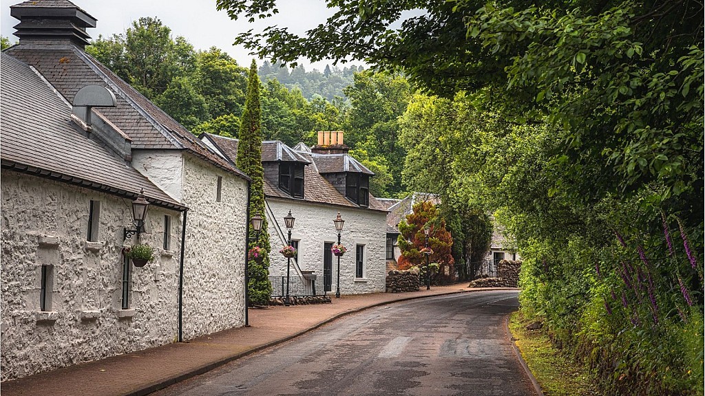 Scottish Glens, Highlands & Whisky Day Tour from Edinburgh