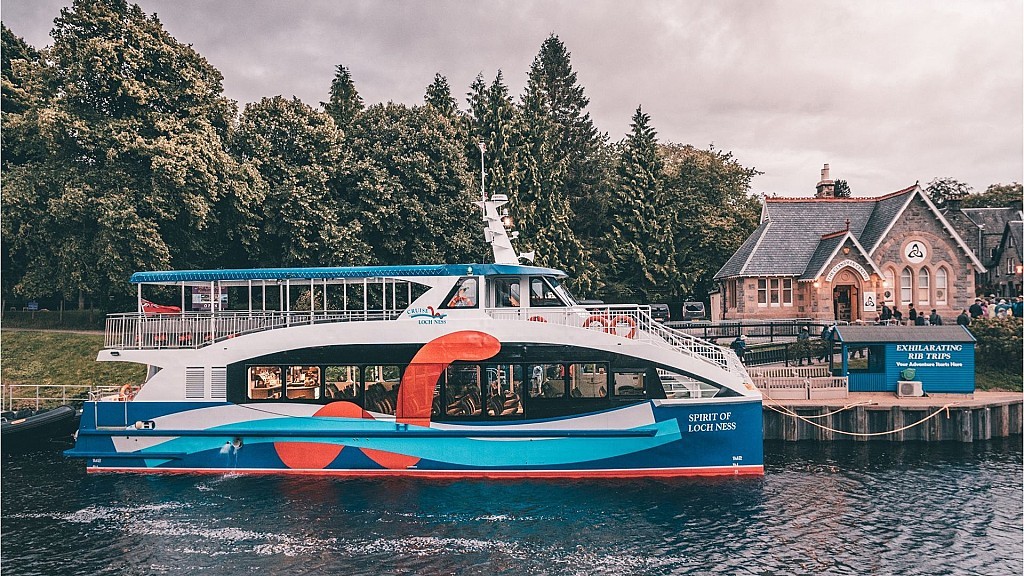 Loch Ness Cruise, Urquhart Castle & Outlander Day Tour from Inverness